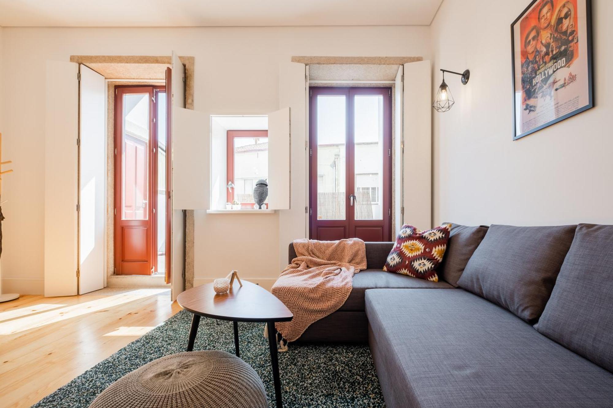 Host Wise - Sunny Downtown Appartamento Oporto
